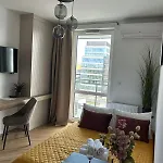 Gold Cubus Nest * Warsaw