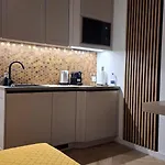 Gold Cubus Nest Apartment *