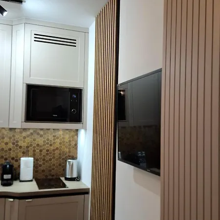 Gold Cubus Nest Apartament *