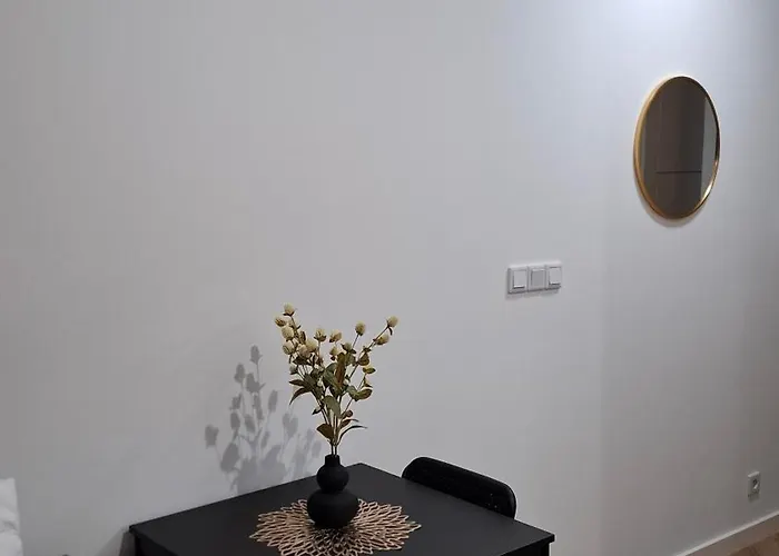 Gold Cubus Nest Apartament *